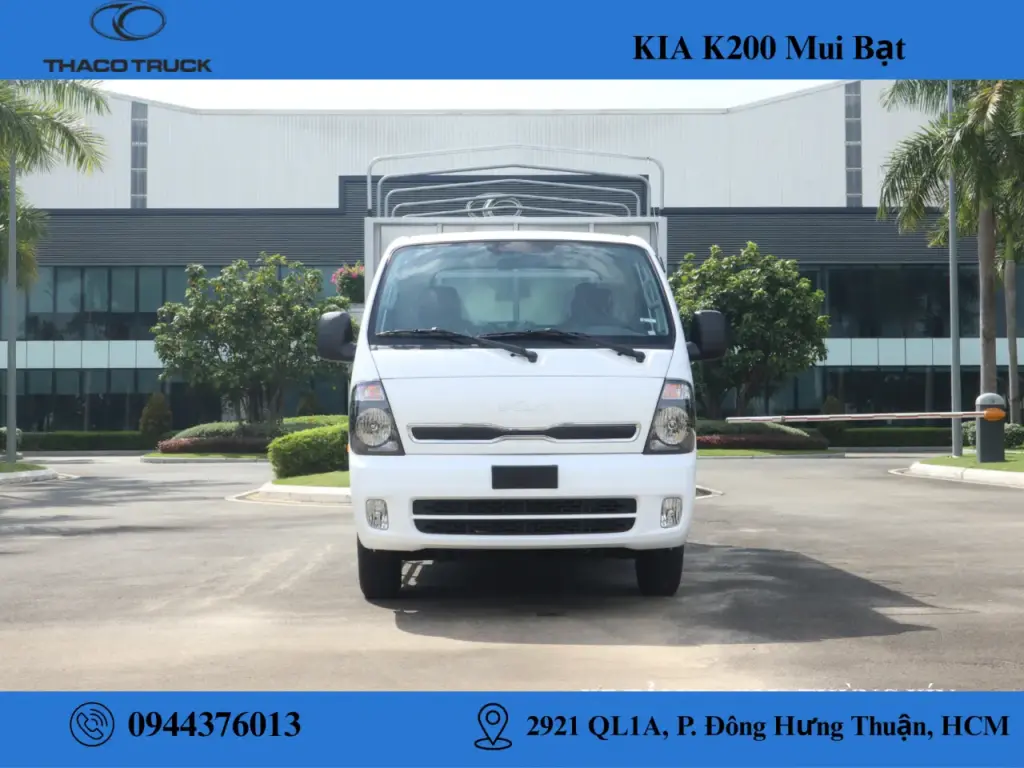 Mặt trước xe tải kia k200 thùng mui bạt