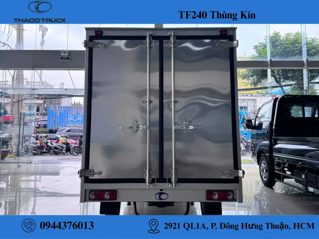 Xe tải Thaco TF240 thùng kín
